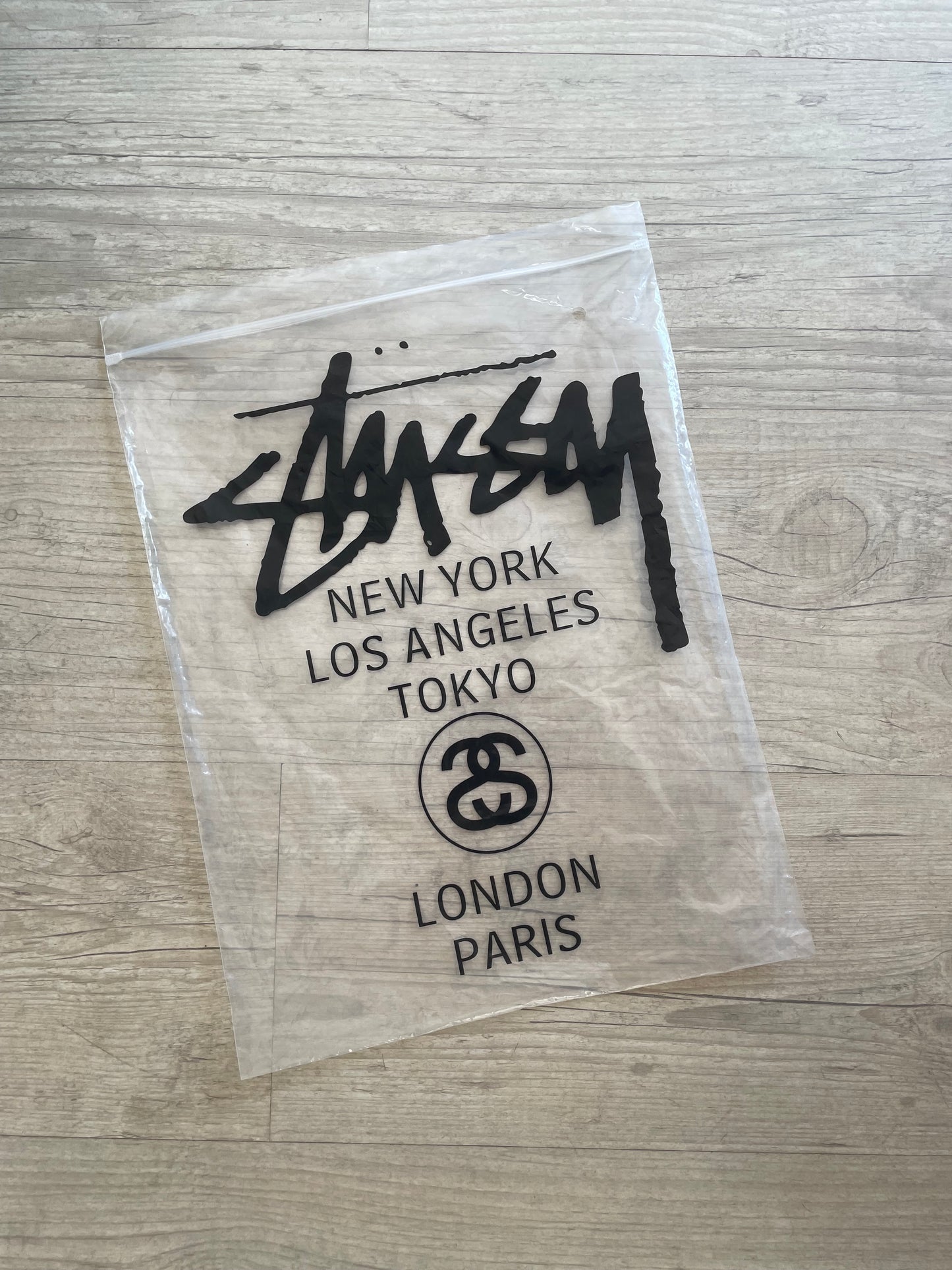 Stüssy 8 Ball Cherub T-shirt