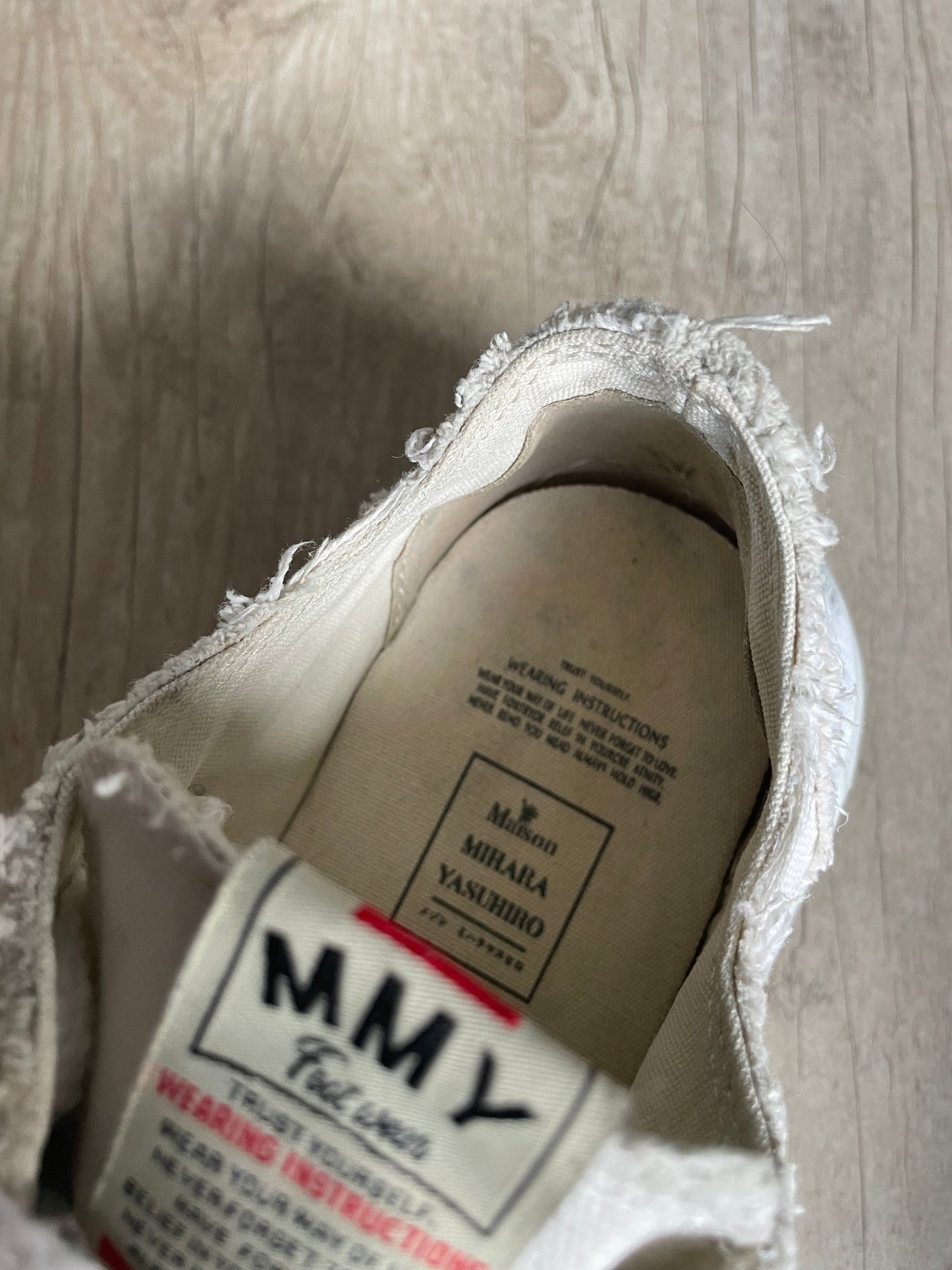 Maison Mihara Yasuhiro ‘Hank’ White