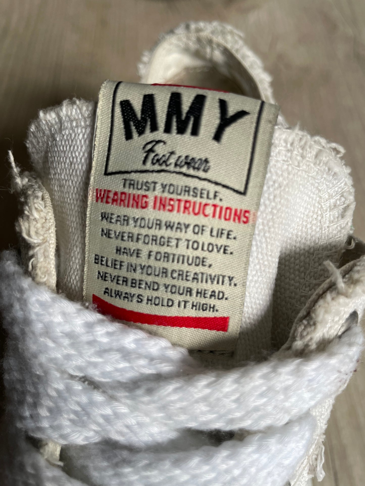 Maison Mihara Yasuhiro ‘Hank’ White
