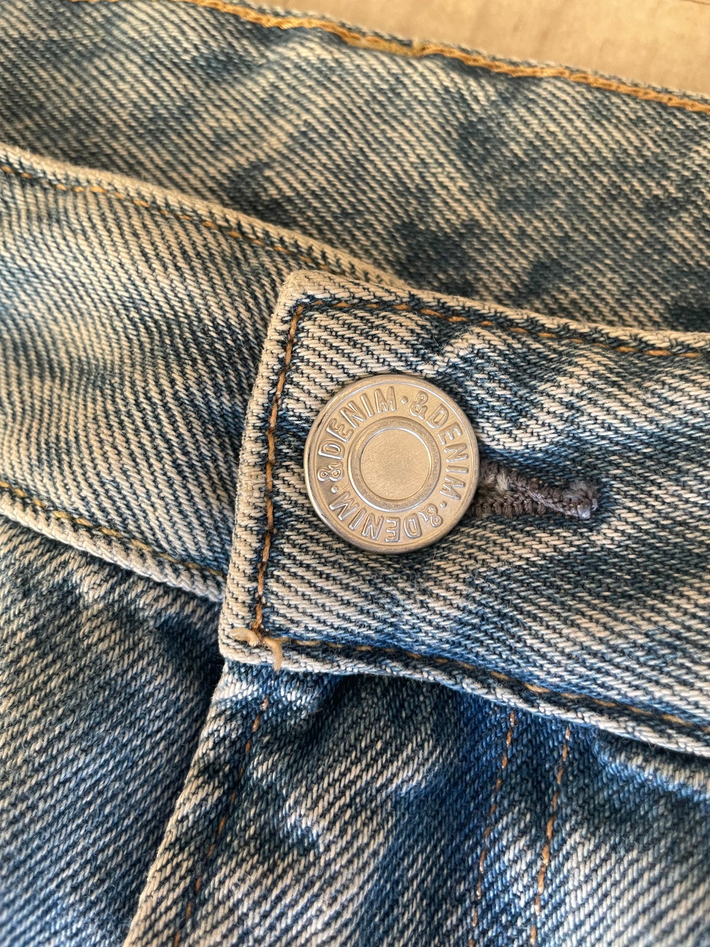 H&M Loose Fit Blue Jeans