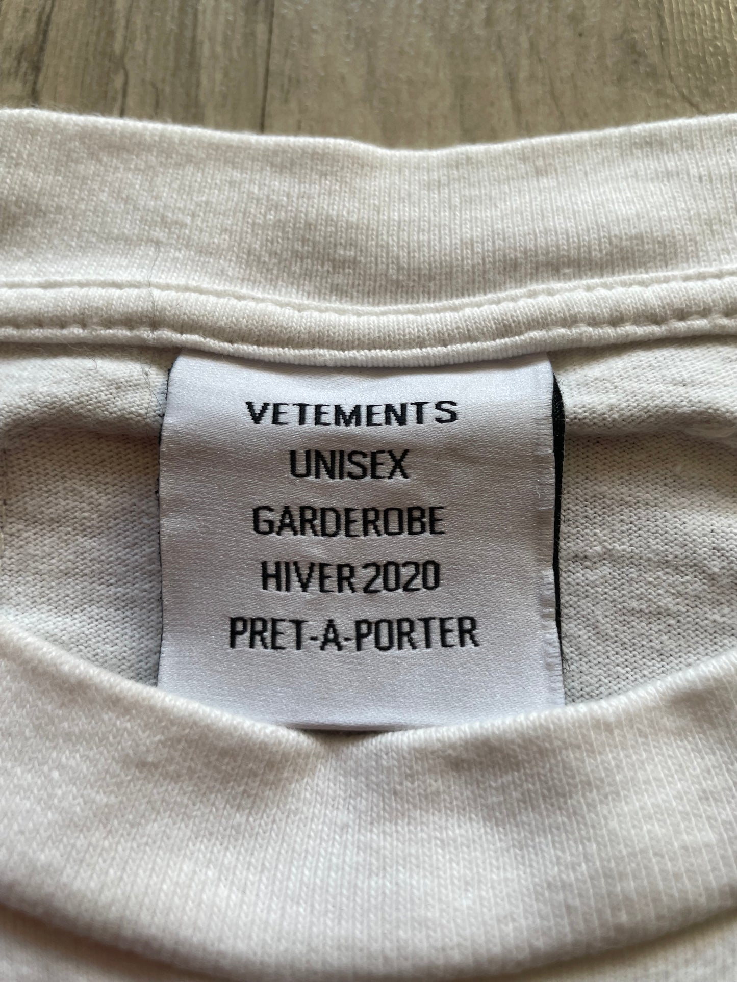 Vetements SS20 Priority Mail T-shirt