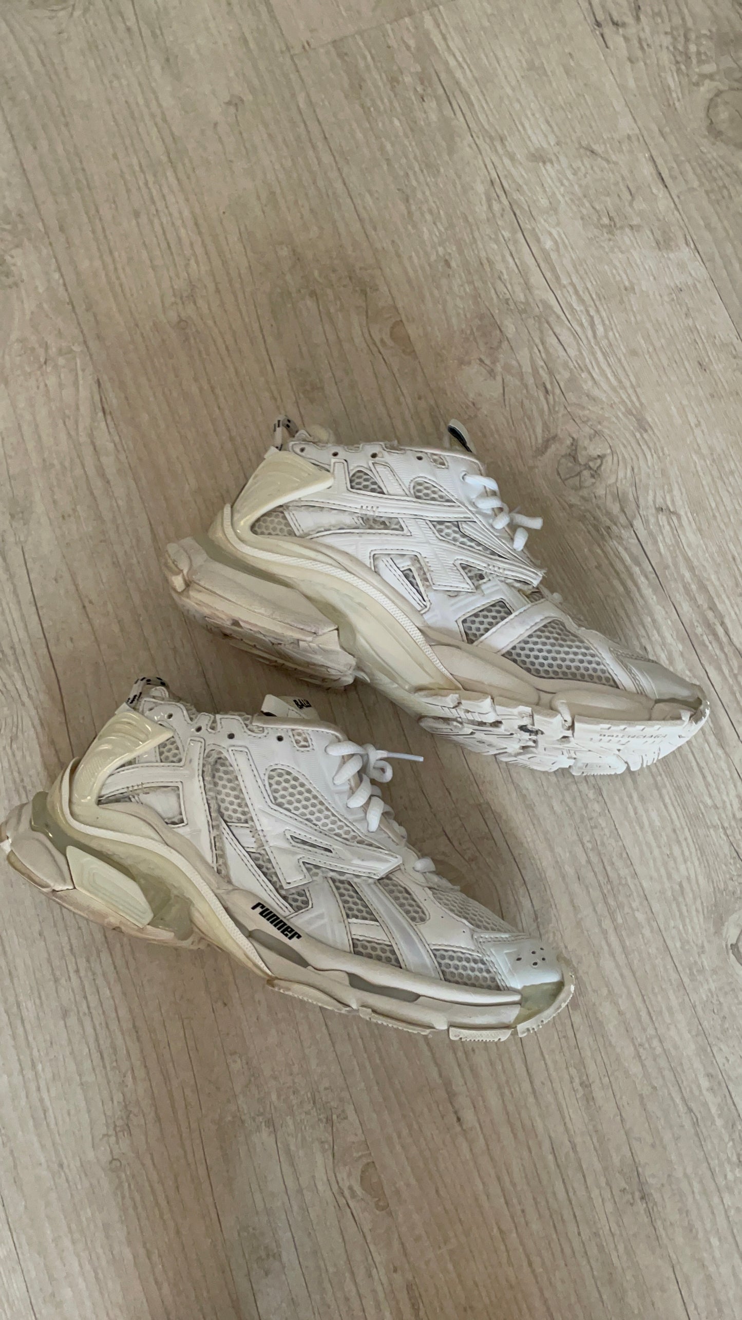 Balenciaga Runners Triple White