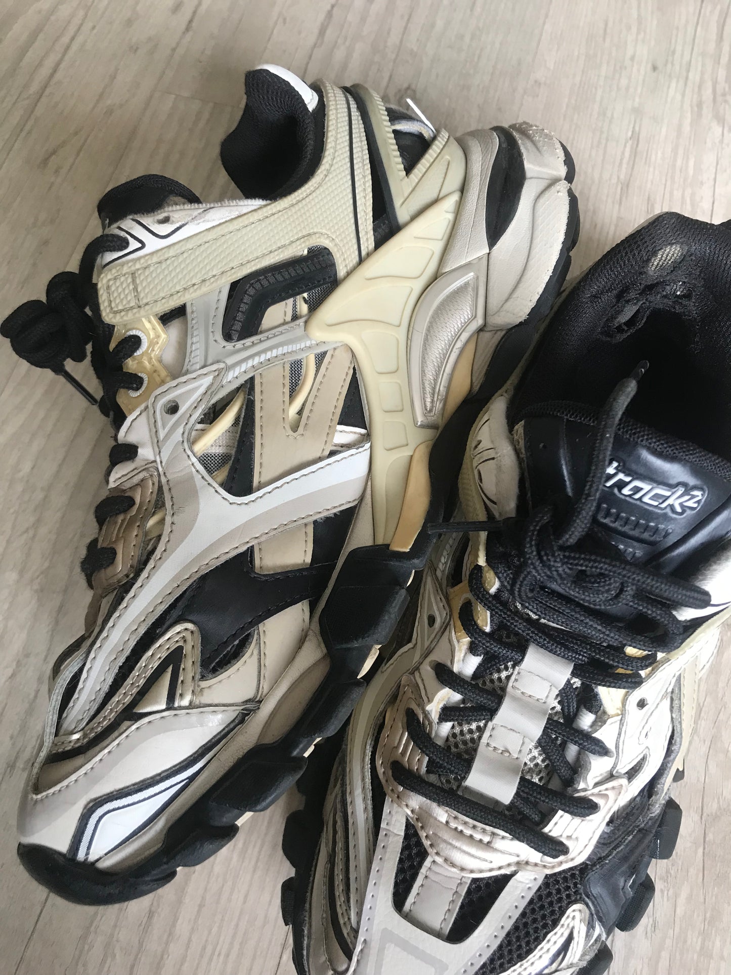 Balenciaga Track 2 Black/Cream