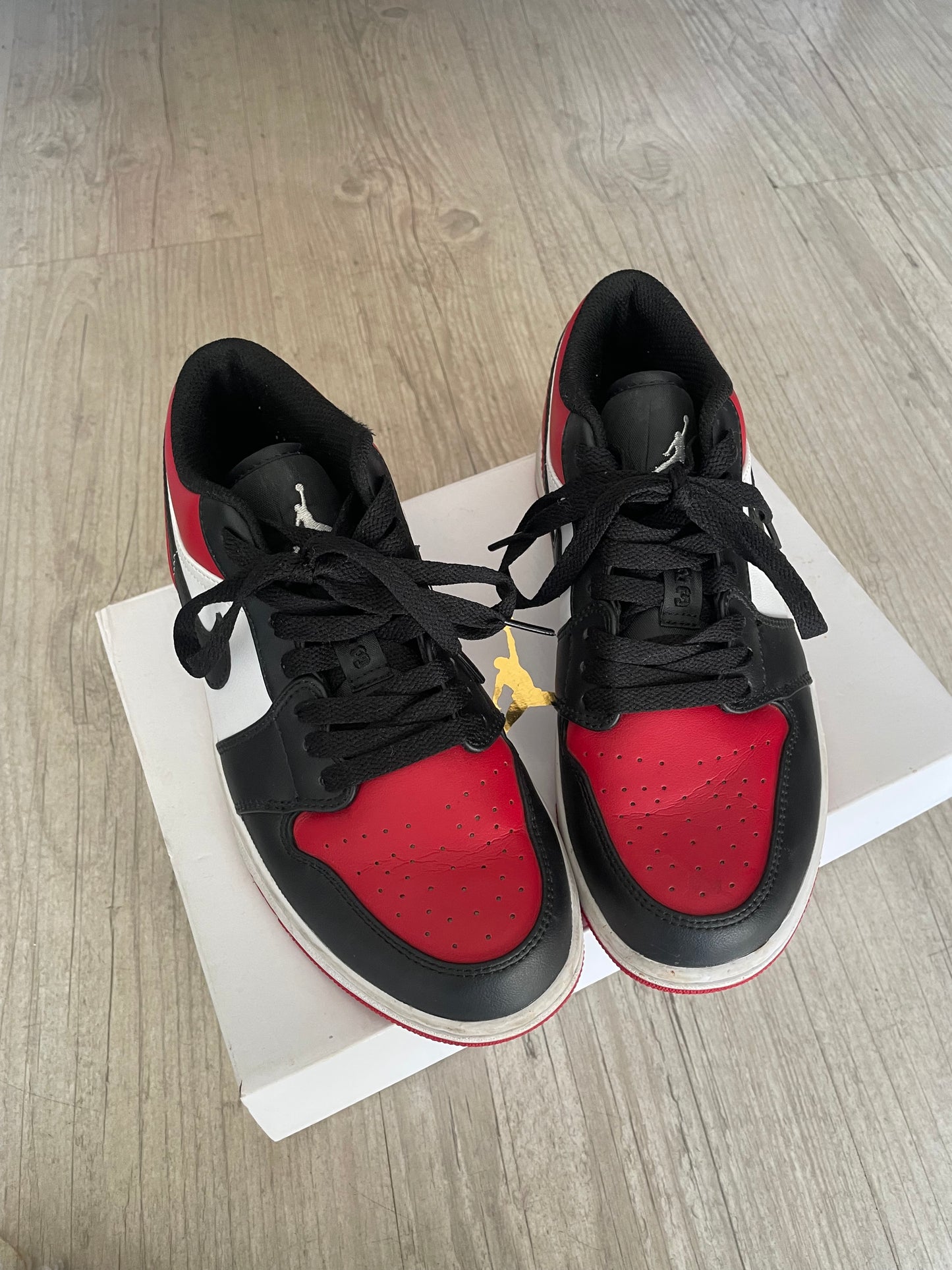 Nike Air Jordan 1 Low Bred Toe