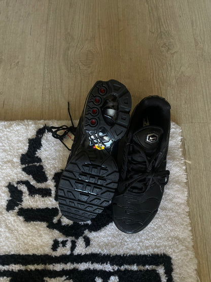 Nike Air Max Plus Triple Black