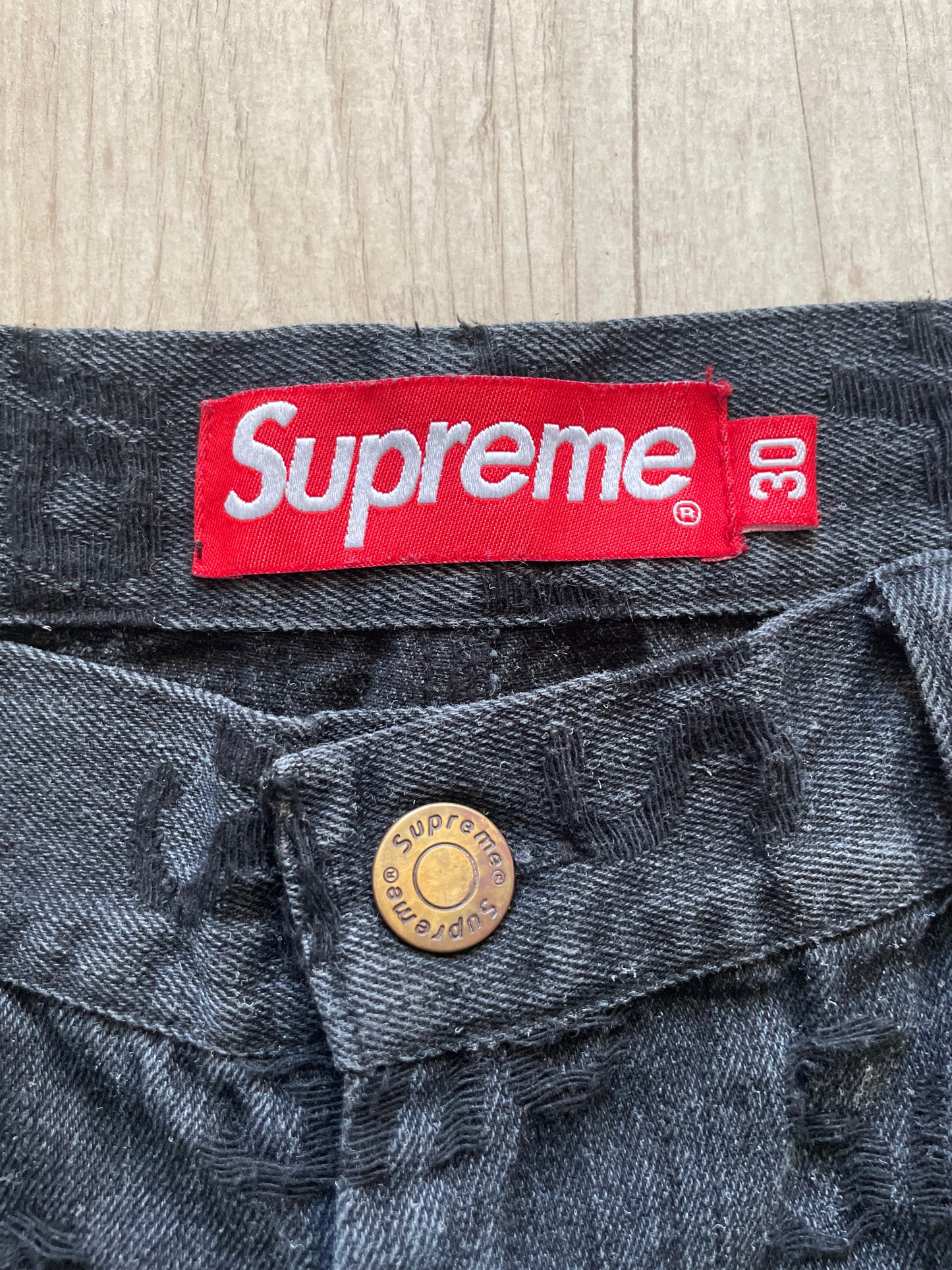 Supreme SS21 Frayed Logos Jeans